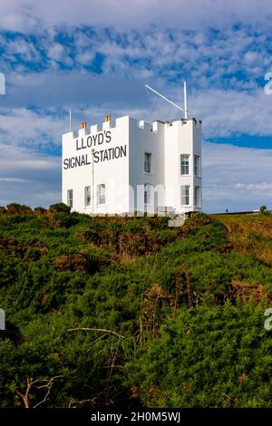 Lloyd's Signal Station a Bass Point sul Lizard Peninsula Cormwall Inghilterra UK costruito nel 1872 per le comunicazioni da nave a riva nel canale inglese Foto Stock