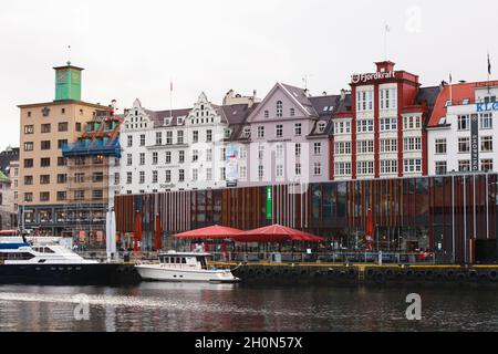 Bergen, Norvegia - 14 novembre 2017: Mercato del pesce a Bergen Foto Stock