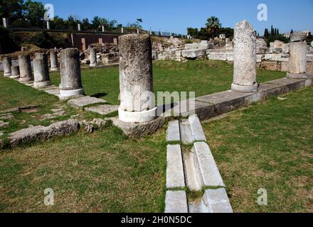 Grecia, Atene. Area di Kerameikos (Ceramicus). Il suo nome deriva dal 'Potter's Quarter'. A nord-ovest dell'Acropoli. Vista del Pompeion, il pubblico Foto Stock
