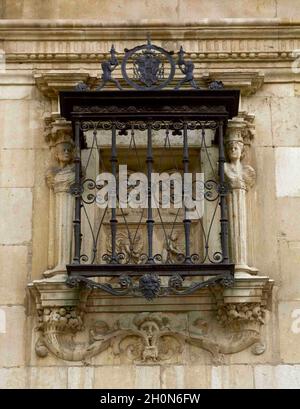 Spagna, Comunista di Madrid, Alcala de Henares. Università o Collegio di San Ildefonso (Università Vecchia). Fondata dal cardinale Cisneros nel 1498. Il suo con Foto Stock