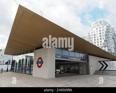 Vista della nuova stazione della metropolitana di Battersea Power Station a Londra Foto Stock