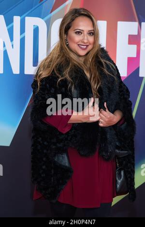 Londra, Regno Unito. 13 ottobre 2021. Nadia Ali partecipa al 'Ali & Avaa' UK Premiere, 65° Festival del Cinema di Londra presso il Royal Festival Hall. Credit: SOPA Images Limited/Alamy Live News Foto Stock