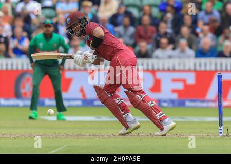 Taunton, Regno Unito. 17 giugno 2019. Il giocatore di cricket delle Indie Occidentali Shai Hope in azione durante la ventitreesima partita, ICC (International Cricket Council) Cricket World Cup tra Bangladesh e Indie Occidentali a Taunton in Inghilterra. Bangladesh vinto da 7 wickets (Credit Image: © MD Manik/SOPA Images via ZUMA Press Wire) Foto Stock