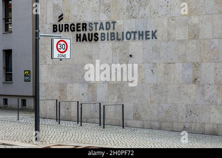 Centro comunitario Nordhausen, edificio multifunzionale con informazione, cultura, centro di istruzione e biblioteca cittadina Foto Stock