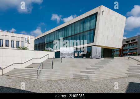 Centro comunitario Nordhausen, edificio multifunzionale con informazione, cultura, centro di istruzione e biblioteca cittadina Foto Stock