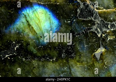 Labradorite con schiller in una macro Foto Stock