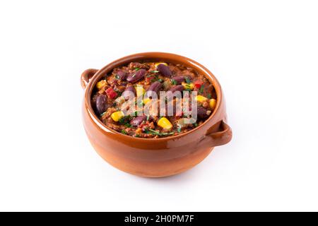 Tradizionale messicano tex mex chili con carne isolato su sfondo bianco Foto Stock
