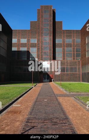 ESSEN, GERMANIA - 20 SETTEMBRE 2020: Red Dot Design Museum in ex edificio industriale a Essen, Germania. Foto Stock