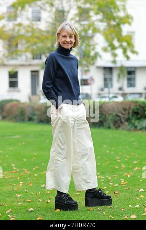 Cheltenham Letteratura Festival, Cheltenham, Regno Unito - Giovedì 14 Ottobre 2021 - Kate Mosse autore a Cheltenham - il Festival si svolge fino a Domenica 17 Ottobre - Photo Steven May / Alamy Live News Foto Stock