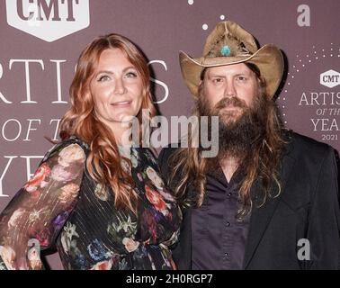 Nashville, Stati Uniti. 13 ottobre 2021. Morgane Stapleton, Chris Stapleton partecipa al CMT Artist of the Year 2021 il 13 ottobre 2021 a Nashville, Tennessee. Foto: Ed Rode/imageSPACE/Sipa USA Credit: Sipa USA/Alamy Live News Foto Stock