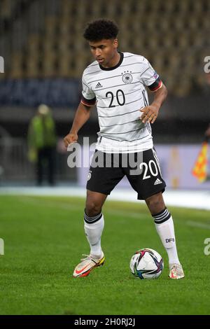 Skopje, Macedonia settentrionale. 11 ottobre 2021. Calcio: Qualificazioni Coppa del mondo Europa, Macedonia del Nord - Germania, fase del Gruppo, Gruppo J, Matchday 8, alla Telekom Arena. Karim Adeyemi in Germania gioca la palla. Credit: Federico Gambarini/dpa/Alamy Live News Foto Stock