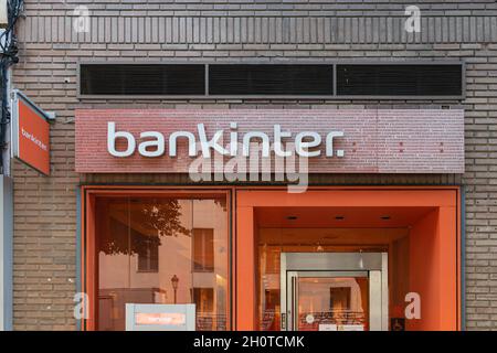 VALENCIA, SPAGNA - OTTOBRE 14, 2021: Bankinter è una società spagnola di servizi finanziari con sede a Madrid Foto Stock