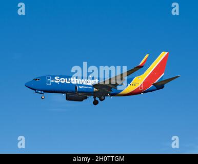 Boeing 737 della Southwest Airlines Max Landing a Baltimora BWI Foto Stock