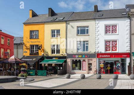 The Square Bar, The Square, Tralee (tra li), County Kerry, Repubblica d'Irlanda Foto Stock