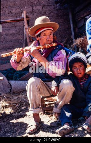 Mamacha Carmen festeggiamenti a Pisac, Valle Sacra di Cusco, Perù Foto Stock