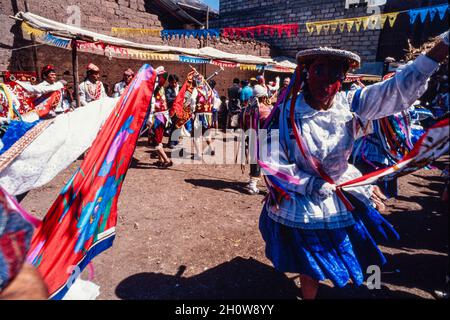 Mamacha Carmen festeggiamenti a Pisac, Valle Sacra di Cusco, Perù Foto Stock