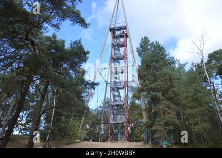 Götzer Berg 108 m a Brandeburgo, Germania - 6 ottobre 2021. Foto Stock