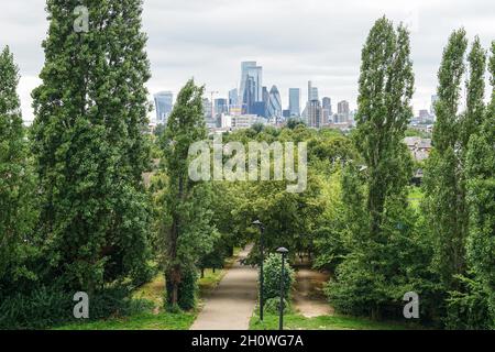 Vista della città di Londra da Stave Hill a Londra, Inghilterra, Regno Unito, Regno Unito Foto Stock