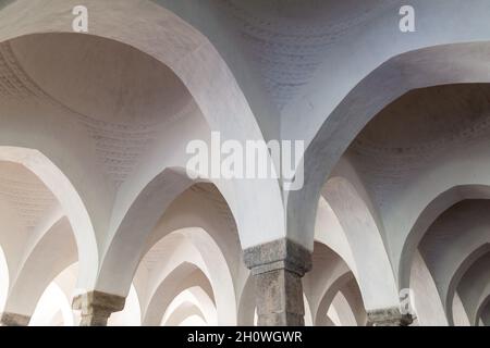 Soffitto della Moschea della cupola sessanta Sha Gombuj Moshjid o moschea Shait Gumbad a Bagerhat, Bangladesh Foto Stock