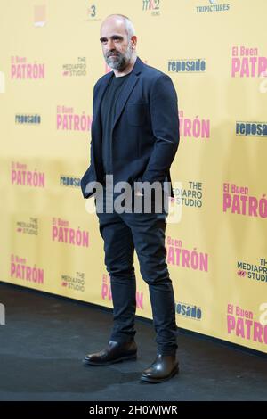 Madrid, Spagna. 14 Ott 2021. Luis Tosar partecipa alla prima del film 'El buen patron', al Callao Cinemas. (Foto di Atilano Garcia/SOPA Images/Sipa USA) Credit: Sipa USA/Alamy Live News Foto Stock