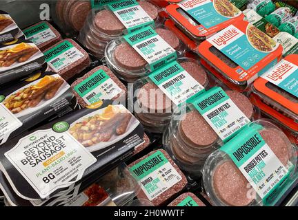 Varietà di alternative di carne a base di piante nel congelatore caso al supermercato Jewel Osco Foto Stock