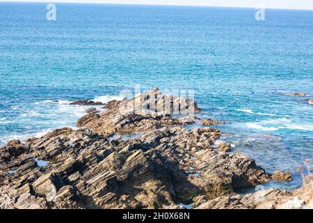 Una vista della spiaggia Fistral a Newquay, Cornovaglia, Regno Unito Foto Stock