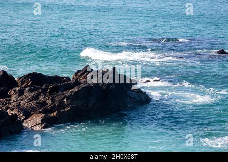 Una vista della spiaggia Fistral a Newquay, Cornovaglia, Regno Unito Foto Stock