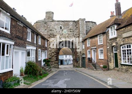 L'arco di Landgate a Rye East Sussex Inghilterra Gran Bretagna Regno Unito KATHY DEWITT Foto Stock