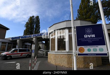 Stresovice, Praga. 15 ottobre 2021. Central Military Hospital di Stresovice, Praga, Repubblica Ceca, 15 ottobre 2021. Credit: Michal Krumphanzl/CTK Photo/Alamy Live News Foto Stock