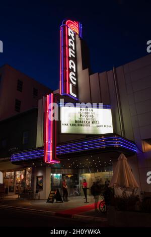 San Rafael, Stati Uniti. 14 Ott 2021. Atmosfera alla proiezione di 'Passing' durante il Mill Valley Film Festival 2021 al Smith Rafael Film Center il 14 ottobre 2021 a San Rafael, California. Foto di Tracie/PictureHappyPhotos/imageSPACE/Sipa USA Credit: Sipa USA/Alamy Live News Foto Stock