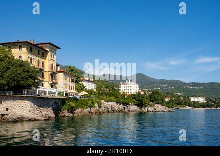 Kroatien, Istrien, Lovran, Franz-Joseph-Promenade, Villa Danica Foto Stock