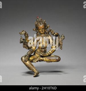 Vasudhara, dea dell abbondanza, 1300s-1400s. Il Nepal, XIV-XV secolo. In bronzo dorato e pietre semi-preziose; complessivo: 16,2 cm (6 3/8 in.). Foto Stock