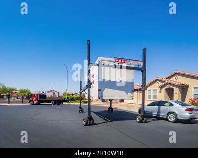 Nevada, SEP 22, 2021 - CONTENITORE DI CIALDE fuori di una casa Foto Stock