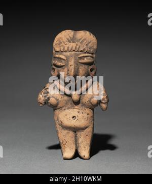 Statuetta femminile, 400-100 A.C. Messico, Chupíuaro, Guanajuato. In ceramica con tracce di pigmento bianco; complessivo: 6,2 x 3,4 x 1,5 cm (2 7/16 x 1 5/16 x 9/16 in.). Foto Stock