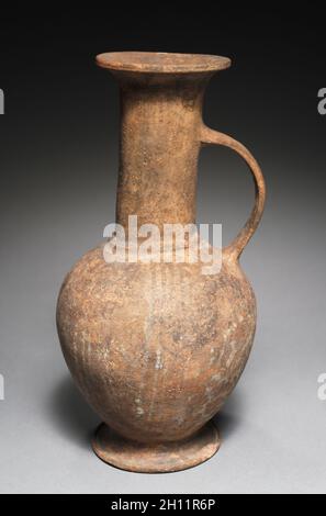 Caraffa, c. 1450-1200 A.C. Cipro, tardo cipriota II. Base-ring ware; diametro: 13.2 cm (5 3/16 in.); diametro della bocca: 8,7 cm (3 7/16 in.); complessivo: 26,5 cm (10 7/16 in.). Foto Stock