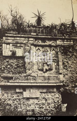 Cités et ruines Américaines: Mitla, Palenque, Izamal, Chichén-Itzá, Uxmal: Il Nunnery, Uxmal, 1860. Claude-Joseph-Désiré Charnay (francese, 1828-1915). Stampa albume da collodio umido negativo; immagine: 40.5 x 27 cm (15 15/16 x 10 5/8 poll.); opaca: 66 x 55.9 cm (26 x 22 poll.). Foto Stock