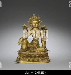 Seduto Guanyin, c. 1450. Cina, dinastia Ming (1368-1644). In bronzo dorato; complessivo: 22,1 x 16,7 cm (8 11/16 x 6 9/16 in.). Foto Stock