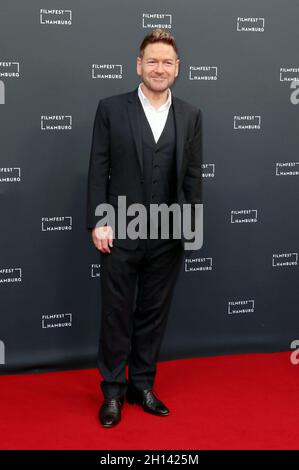 Amburgo, Germania. 06 ottobre 2021. Kenneth Branagh partecipa alla prima 'Belast' durante il Filmfest di Amburgo al Cinemaxx Dammtor il 6 ottobre 2021 ad Amburgo, Germania. Credit: Geisler-Fotopress GmbH/Alamy Live News Foto Stock