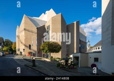 Germania, Velbert, Velbert-Nevignes, Bergisches Land, Niederbergisches Land, Niederberg, Renania Settentrionale-Vestfalia, NRW, pellegrinaggio Chiesa Neviges di Gottfried Boehm, Cattedrale Maria Regina della Pace, Mariendom, Wallfahrtsdom, arte moderna, stile brutalistico Foto Stock