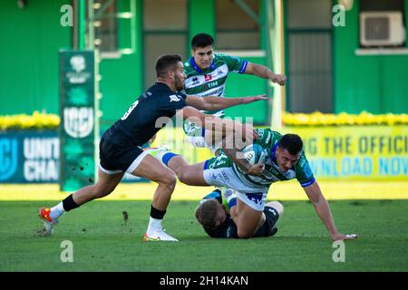 Treviso, Italia. 16 ottobre 2021. Marco Zanon (Benetton Treviso) durante Benetton Rugby vs Ospreys, United Rugby Championship Match a Treviso, Italy, October 16 2021 Credit: Independent Photo Agency/Alamy Live News Foto Stock