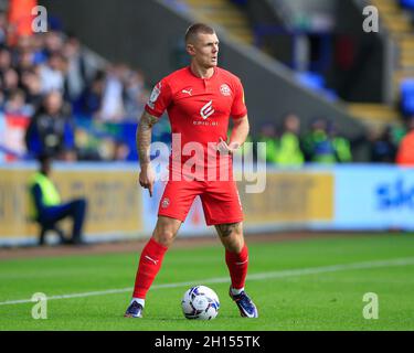 Bolton, Regno Unito. 16 ottobre 2021. Max Power #8 di Wigan Athletic a Bolton, Regno Unito il 10/16/2021. (Foto di Conor Molloy/News Images/Sipa USA) Credit: Sipa USA/Alamy Live News Foto Stock