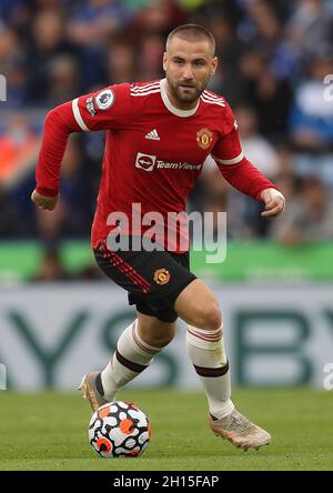 Leicester, Inghilterra, 16 ottobre 2021. Luke Shaw di Manchester United durante la partita della Premier League al King Power Stadium di Leicester. Il credito dovrebbe essere: Darren Staples / Sportimage Foto Stock