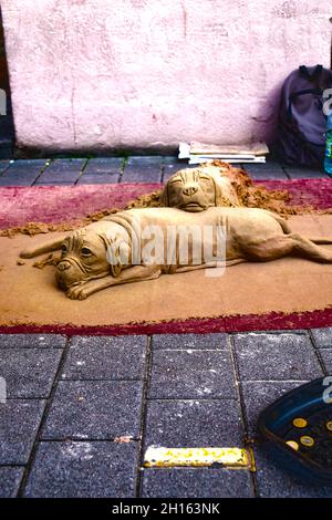 Street art scultura di sabbia Foto Stock