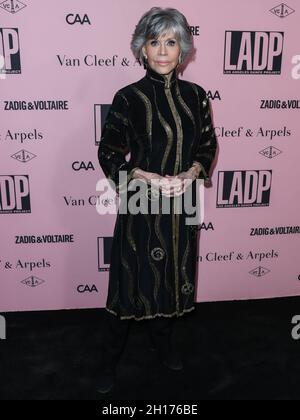 BEVERLY HILLS, LOS ANGELES, CALIFORNIA, USA - OTTOBRE 16: L'attrice Jane fonda arriva al L.A. Dance Project 2021 Gala - serata indimenticabile sotto le Stelle tenuta il 16 ottobre 2021 a Beverly Hills, Los Angeles, California, Stati Uniti. (Foto di Xavier Collin/Image Press Agency) Foto Stock