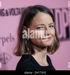 BEVERLY HILLS, LOS ANGELES, CALIFORNIA, USA - OTTOBRE 16: L'attrice Jodie Foster arriva al L.A. Dance Project 2021 Gala - serata indimenticabile sotto le Stelle tenuta il 16 ottobre 2021 a Beverly Hills, Los Angeles, California, Stati Uniti. (Foto di Xavier Collin/Image Press Agency/Sipa USA) Foto Stock