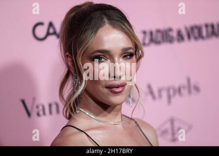 Beverly Hills, Stati Uniti. 16 ottobre 2021. BEVERLY HILLS, LOS ANGELES, CALIFORNIA, USA - OTTOBRE 16: L'influencer Payton Sartain arriva al L.A. Dance Project 2021 Gala - serata indimenticabile sotto le Stelle tenuta il 16 ottobre 2021 a Beverly Hills, Los Angeles, California, Stati Uniti. (Foto di Xavier Collin/Image Press Agency/Sipa USA) Credit: Sipa USA/Alamy Live News Foto Stock