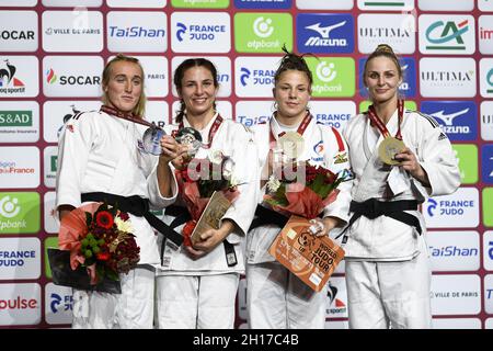 Donne -63 kg, RenSHALL Lucy of Great Britain Silver Medal, Barbara TIMO of Portugal Gold Medal, Manon DEKETER of France e SZYMANSKA Angelika of Poland Bronze Medal durante il Paris Grand Slam 2021, evento Judo il 16 ottobre 2021 presso l'AccorHotels Arena di Parigi, Francia - Foto: Victor Joly/DPPI/LiveMedia Foto Stock