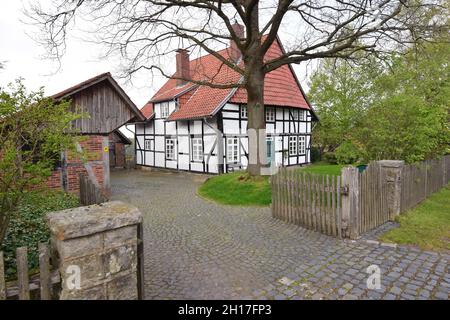 Casa colonica antica ristrutturata in modo esemplare a Stadthagen Foto Stock