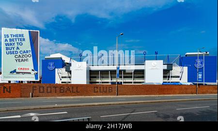 Il Park End di Goodison Park, sede dell'Everton Football Club dal 1892. Immagine scattata nel settembre 2021. Foto Stock