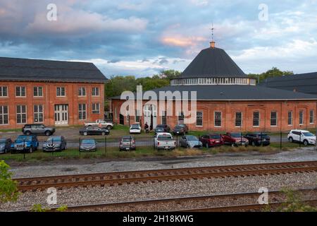 USA West Virginia WV Martinsburg la vecchia rotonda ferroviaria per il giradischi nella città storica Foto Stock